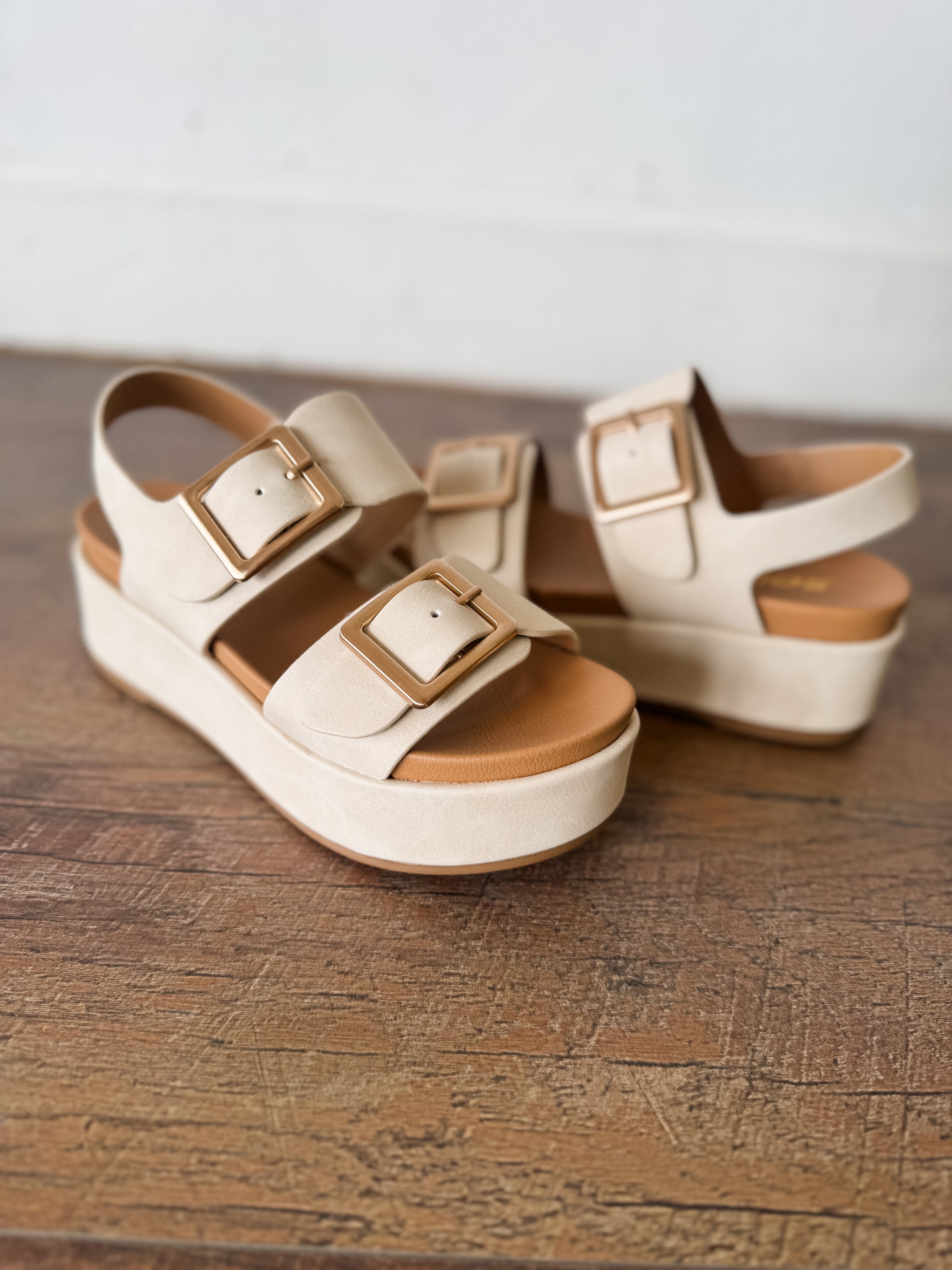Darcy Platform Sandal