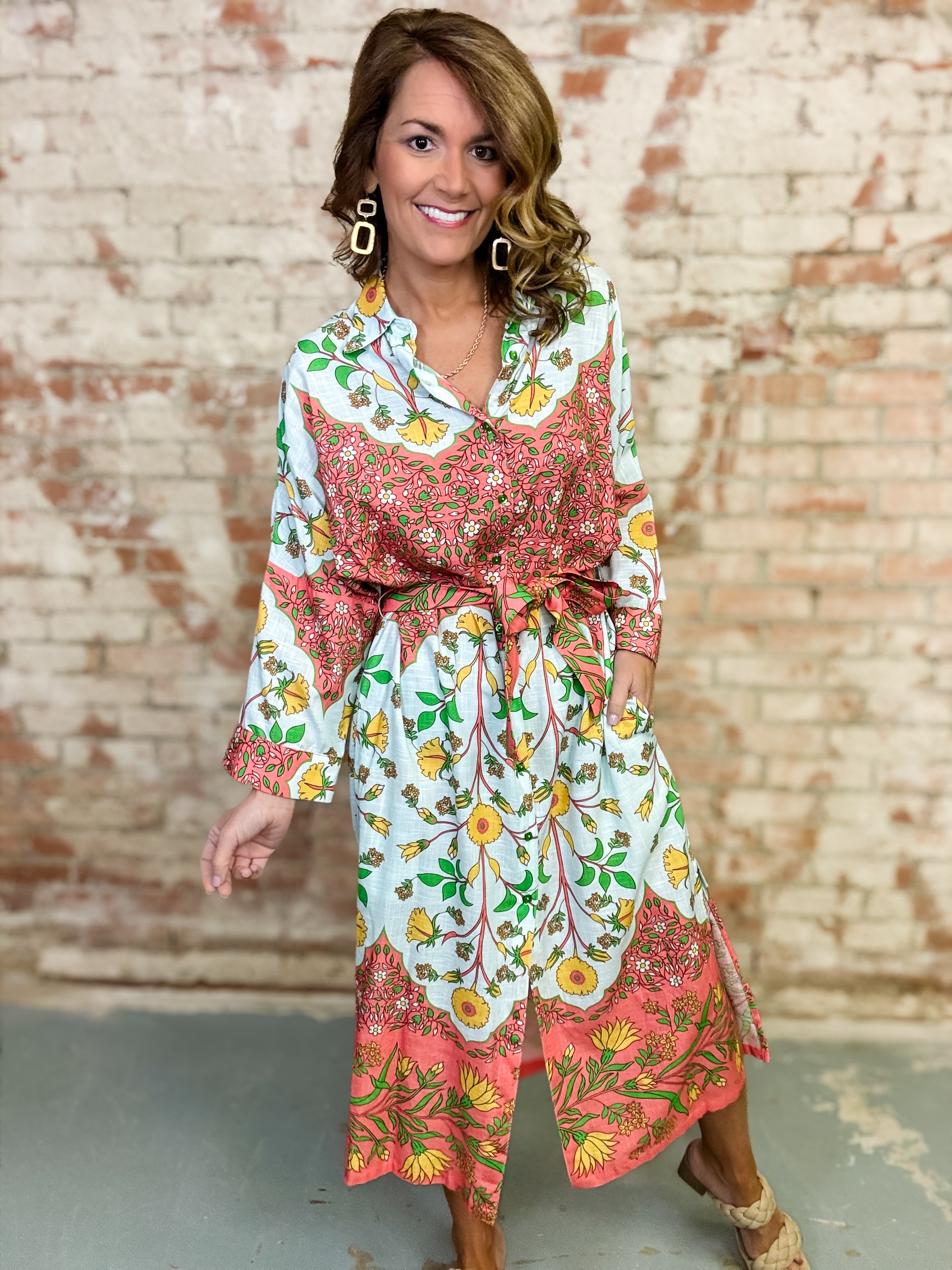 uncle frank dress Ivy Jane/ Artist Trendy Twist Boutique Its effortless swing silhouette provides comfort while making you feel effortlessly chic Uncle Frank Uncle Frank Granny