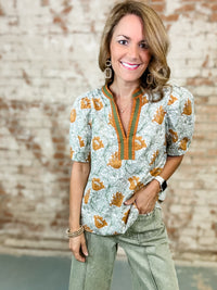 Vee Abstract Top