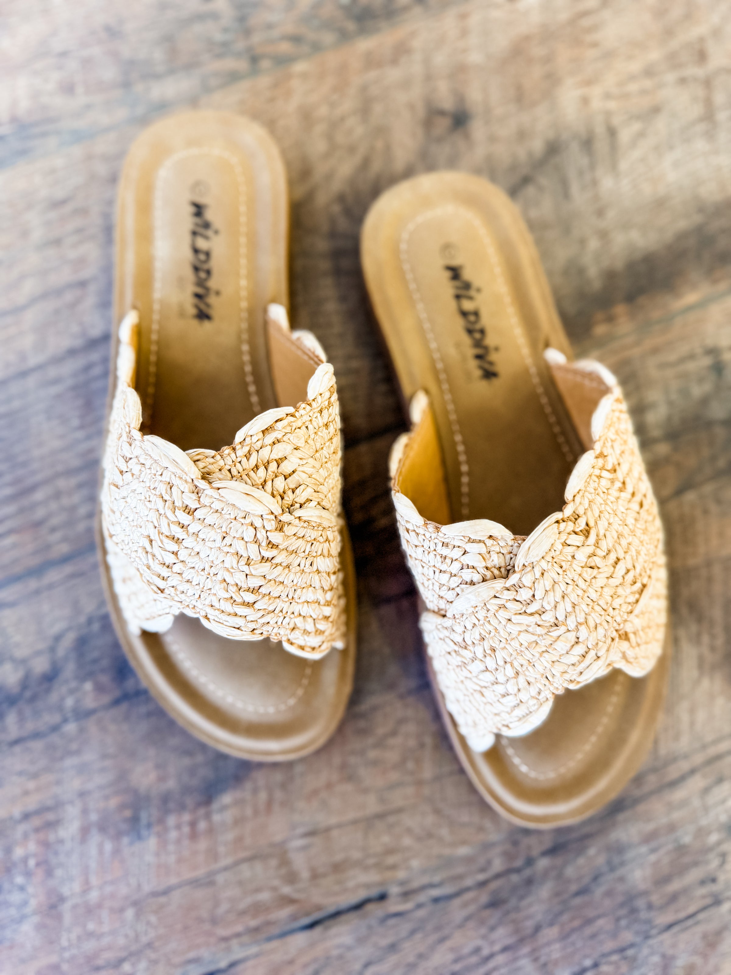 Kylie Scallop Crisscross Sandal