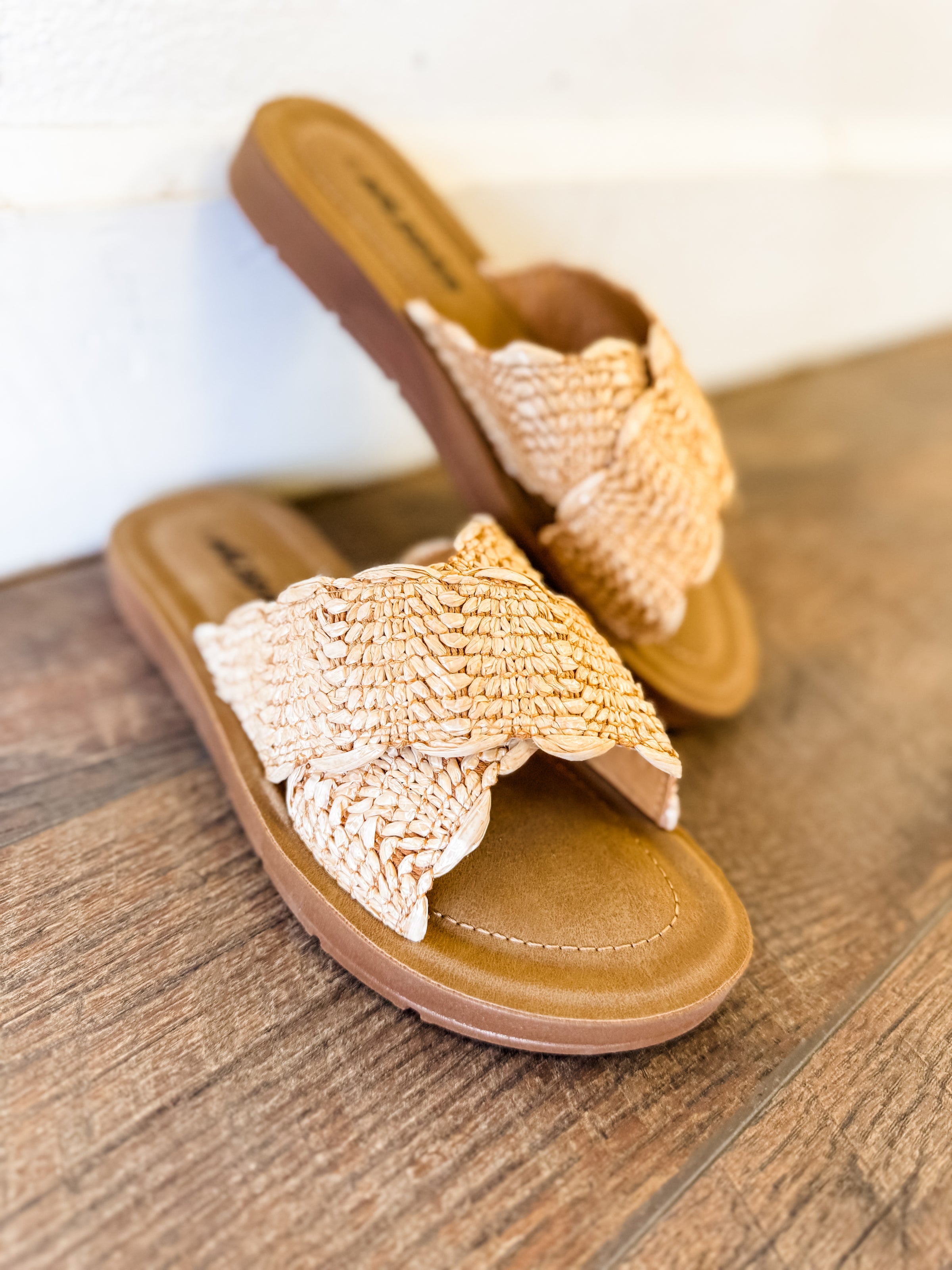 Kylie Scallop Crisscross Sandal