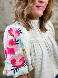 Susy Embroidered Sleeve Top