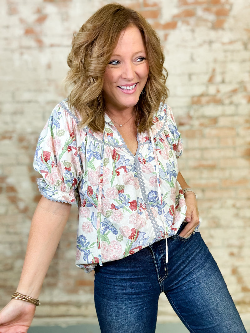 Brandy Floral Wavy Trim Top