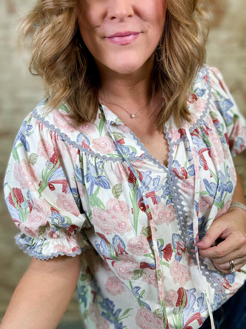 Brandy Floral Wavy Trim Top
