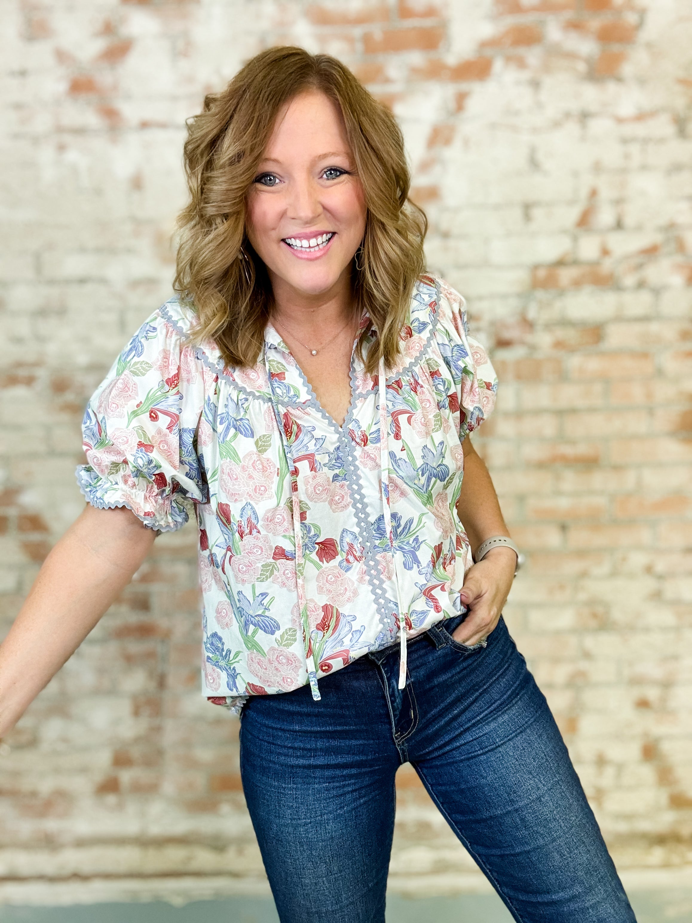 Brandy Floral Wavy Trim Top