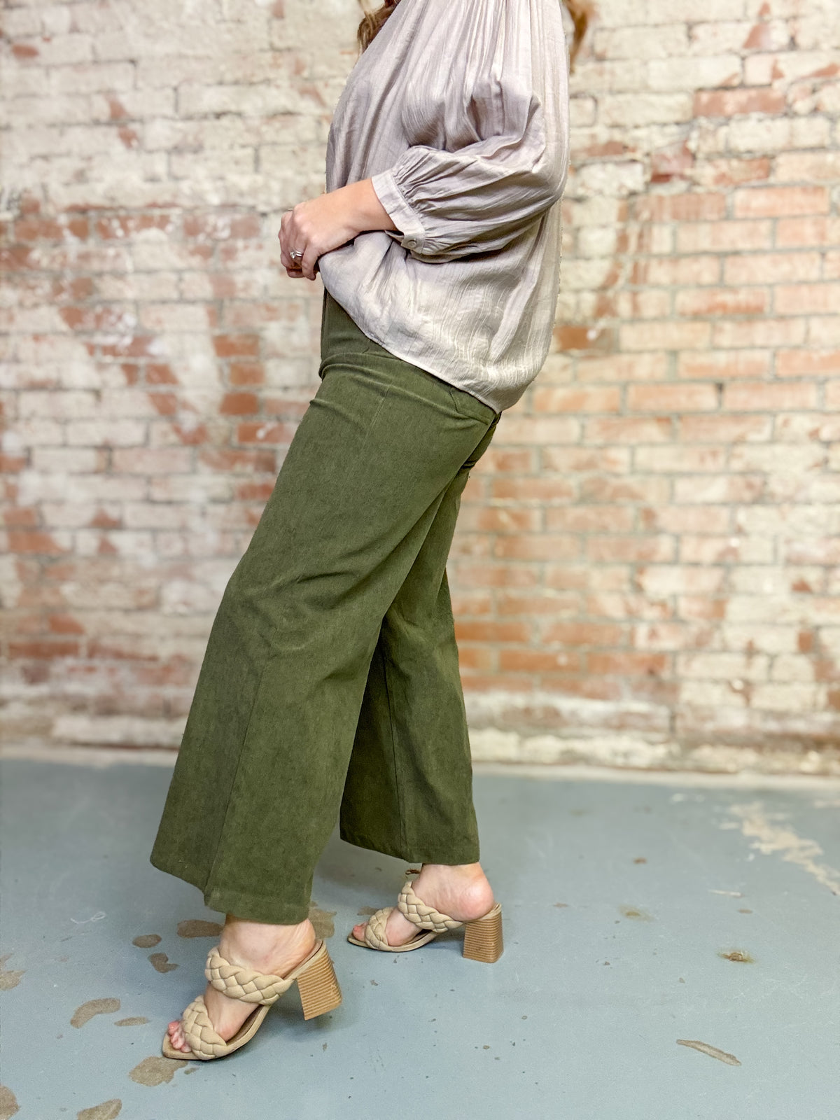 Nelda Corduroy Pants