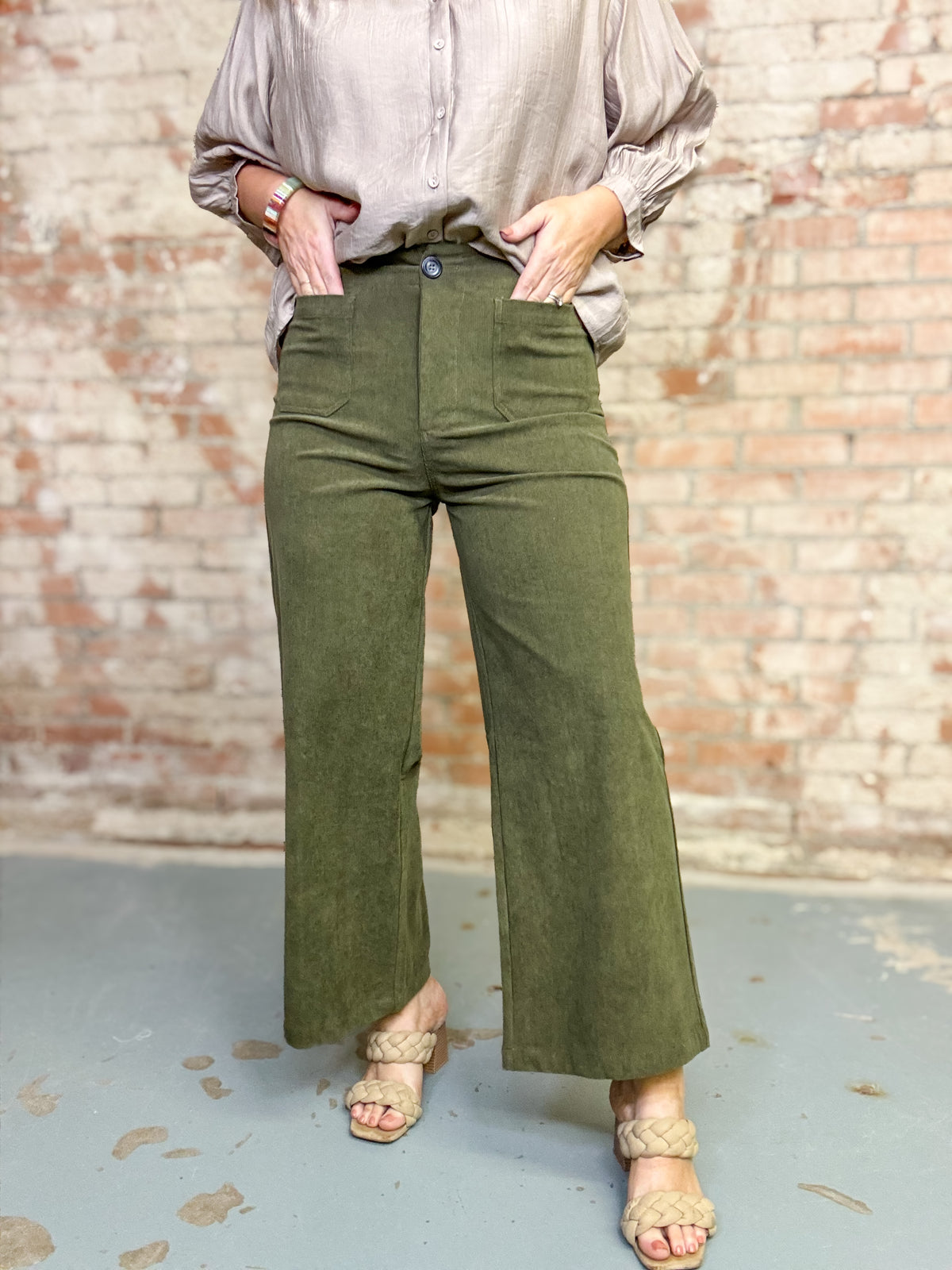 Nelda Corduroy Pants