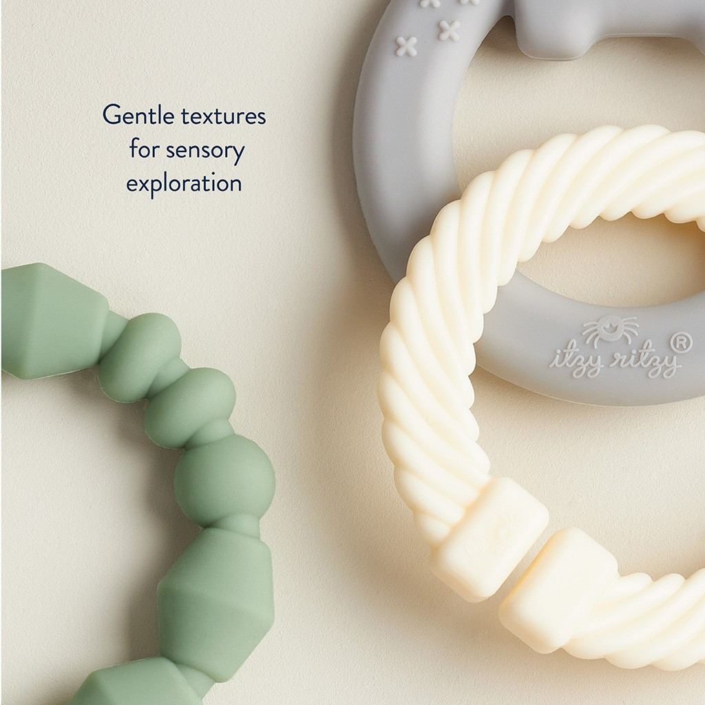 Itzy Loops™ Teething Ring Set