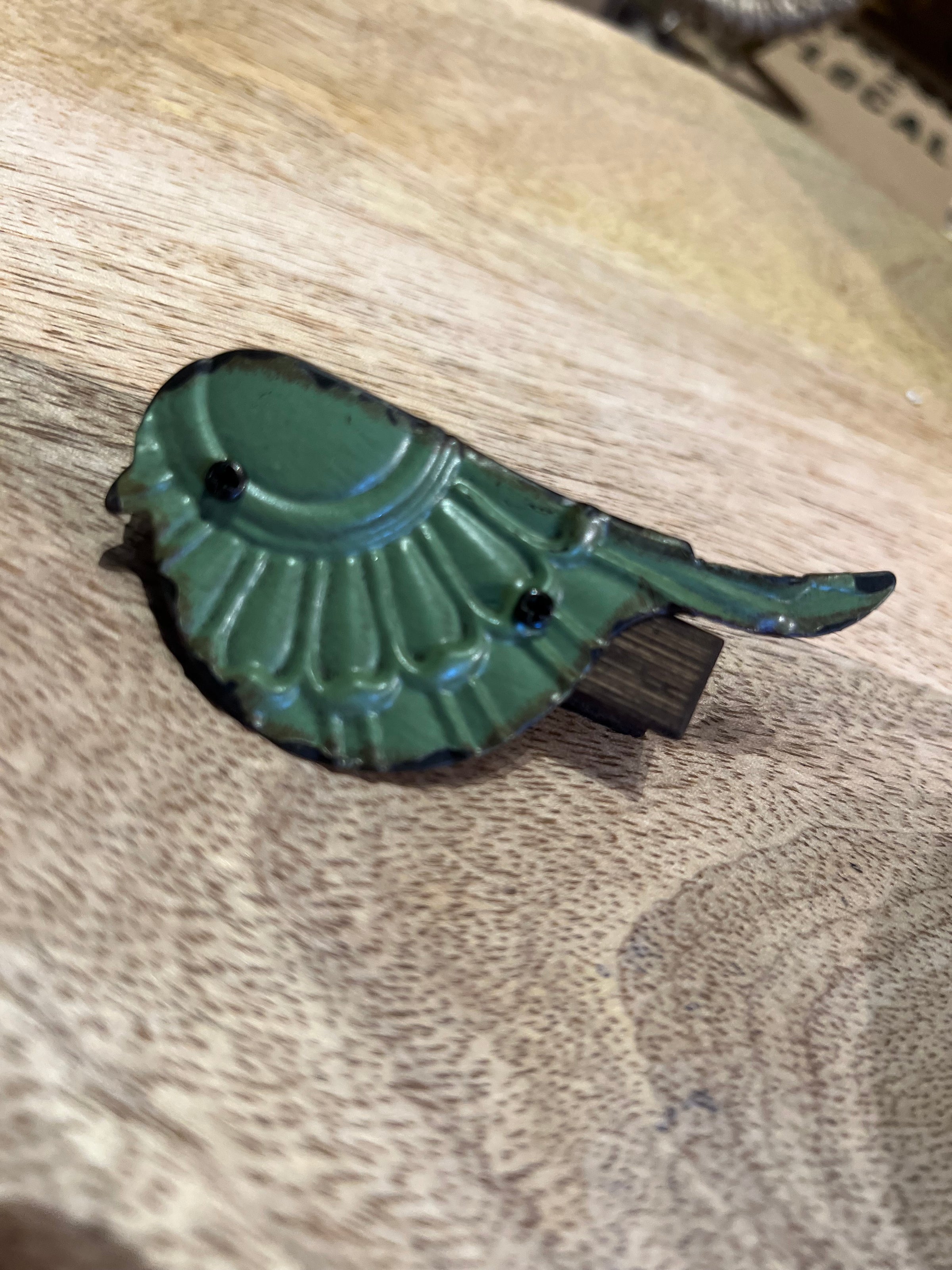 Embossed Metal Bird Clip