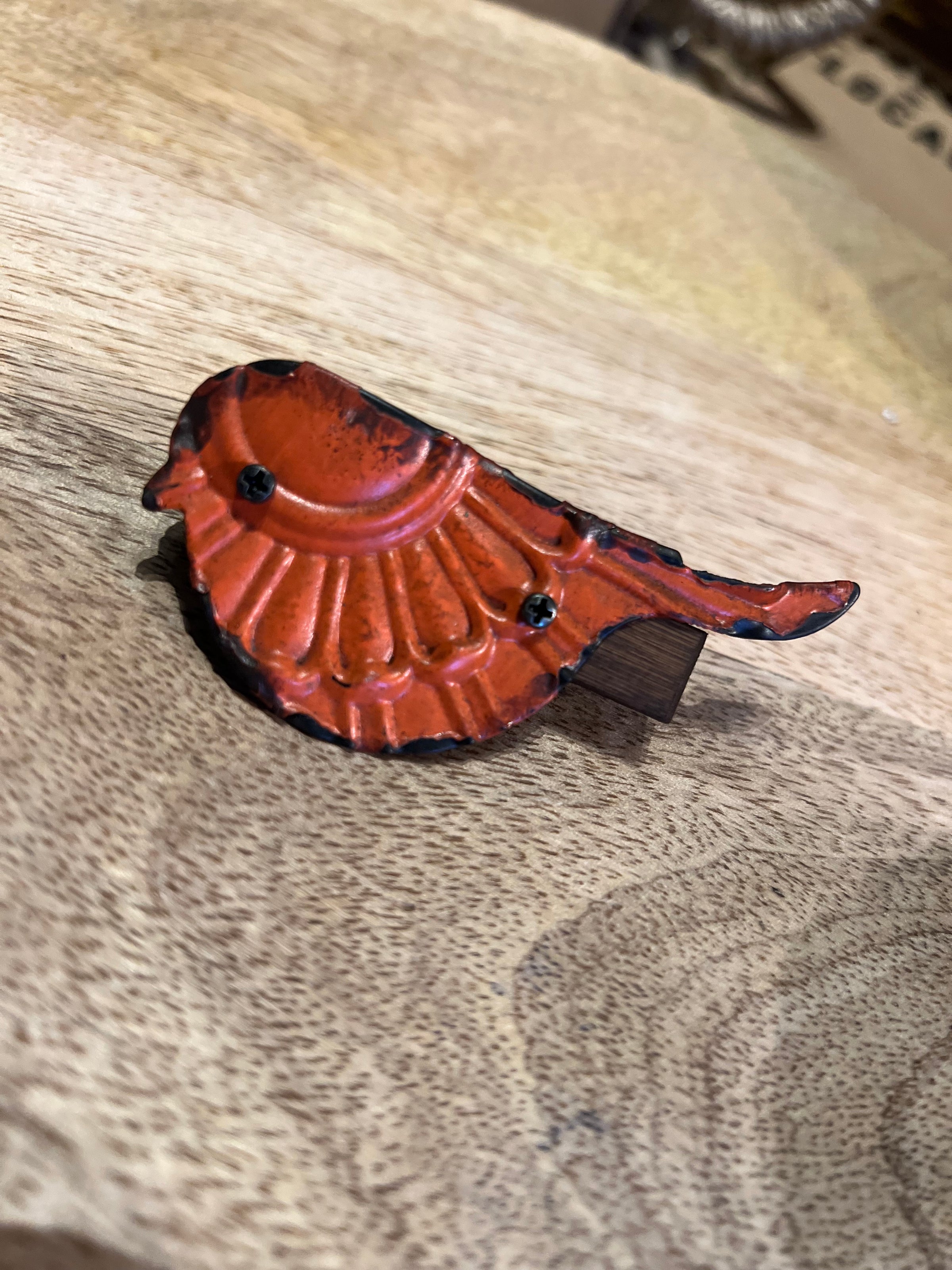 Embossed Metal Bird Clip