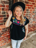 Curvy Floral Embroidery Top